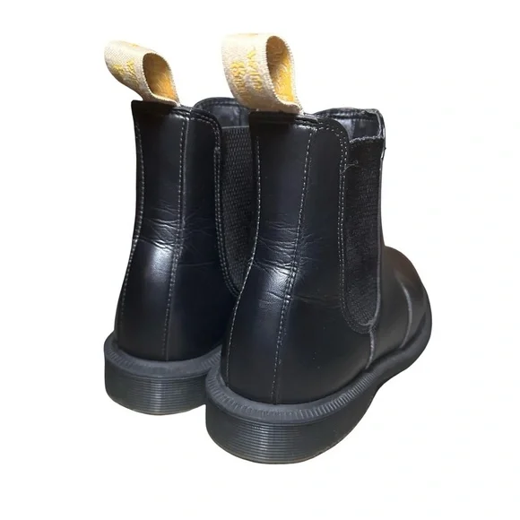 DR. MARTENS Black Vegan Flora Chelsea Slip On Boots Women’s Size 5